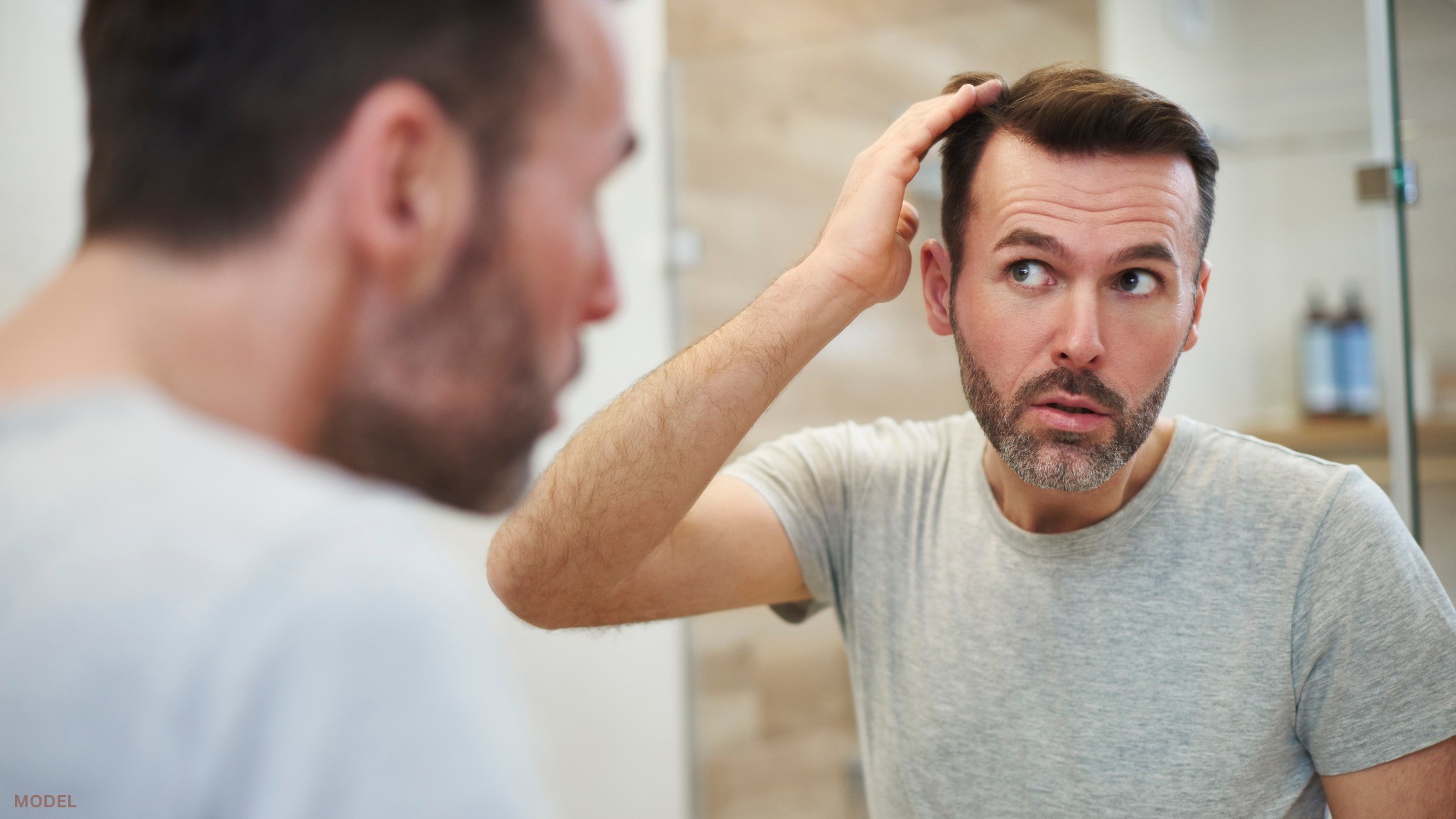 ما هي العوامل التي تؤثر على تكلفة زراعة الشعر